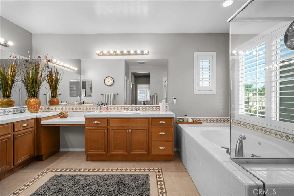 14175 Autumn Creek Court, Eastvale, California 92880 home-pic-34